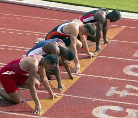 开云体育下载-英超争冠焦点战，拉齐奥淘汰切尔西，当资本神话撞上足球的冰冷秩序