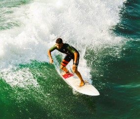 开云官网2026-德甲争冠战焦点战，国王斩落骑士，拜仁的黄昏与勒沃库森的黎明